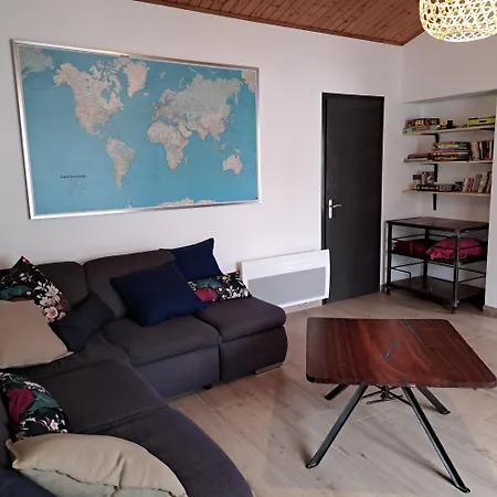 Maison De Pêcheur Au Calme Casa de Férias *